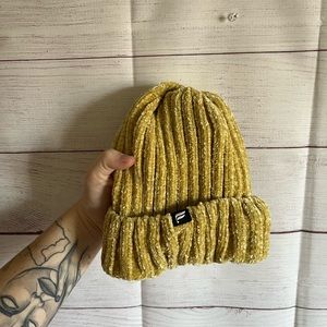 NEW Fabletics knit beanie one size fits all